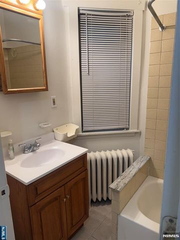100 S Washington Avenue 1, Bergenfield, NJ 07621