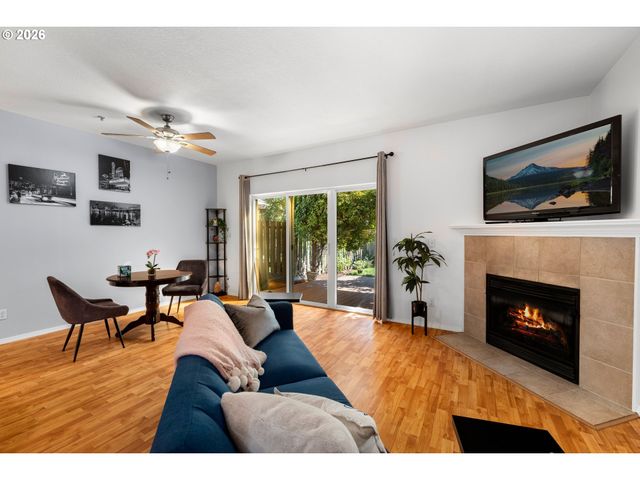 1518 Se OAK St, Hillsboro, OR 97123