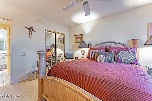 2051 W Vía Del Picamaderos, Green Valley, AZ 85622