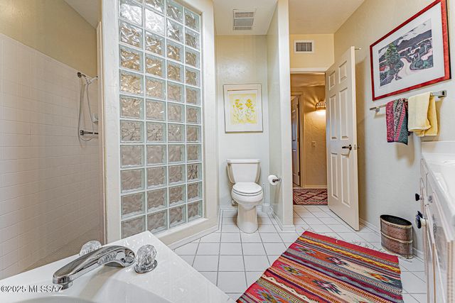 2051 W Vía Del Picamaderos, Green Valley, AZ 85622