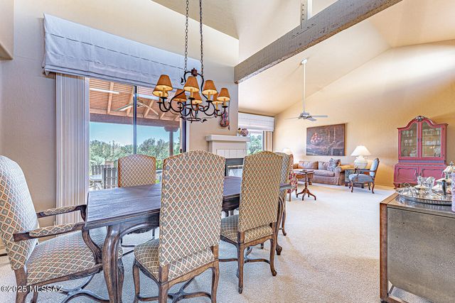 2051 W Vía Del Picamaderos, Green Valley, AZ 85622