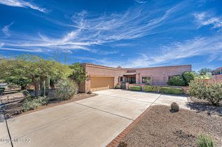 2051 W Vía Del Picamaderos, Green Valley, AZ 85622