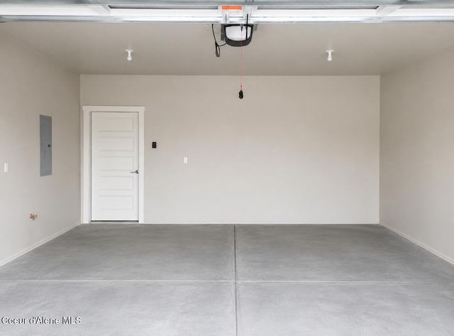 3304 N Rosalia RD, Coeur D'alene, ID 83814