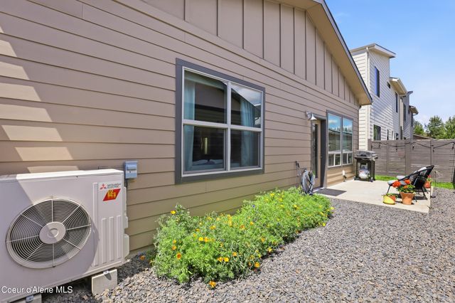 3304 N Rosalia RD, Coeur D'alene, ID 83814