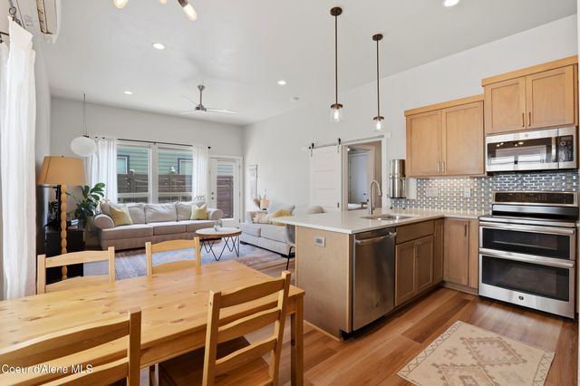 3304 N Rosalia RD, Coeur D'alene, ID 83814