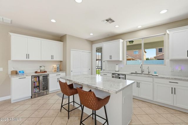 1630 W PAISLEY Drive, San Tan Valley, AZ 85144