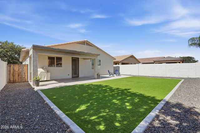 1630 W PAISLEY Drive, San Tan Valley, AZ 85144