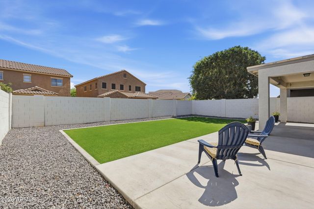 1630 W PAISLEY Drive, San Tan Valley, AZ 85144