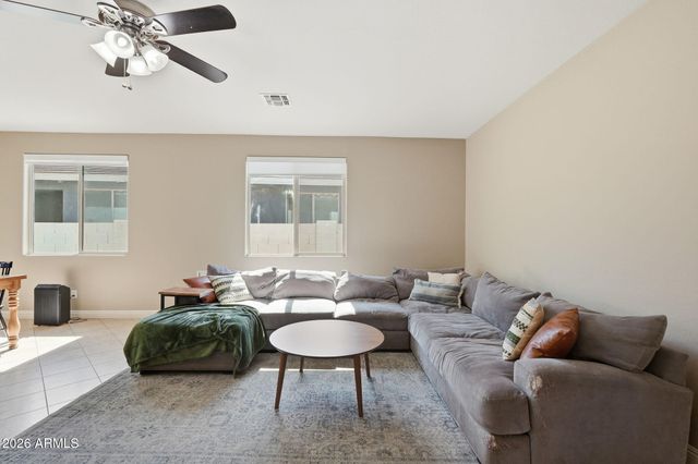 1630 W PAISLEY Drive, San Tan Valley, AZ 85144