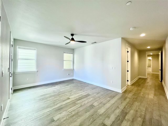 251 S Mill Street 320, Lewisville, TX 75057