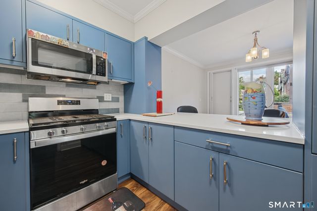 779 Prospect Avenue 4, West Hartford, CT 06105