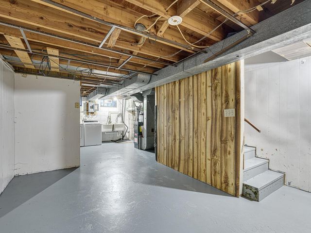 456 10th Avenue S, South Saint Paul, MN 55075