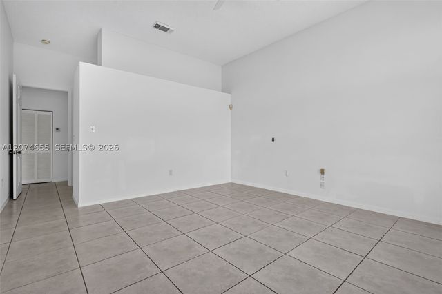 2342 NW 184th Ter, Pembroke Pines, FL 33029