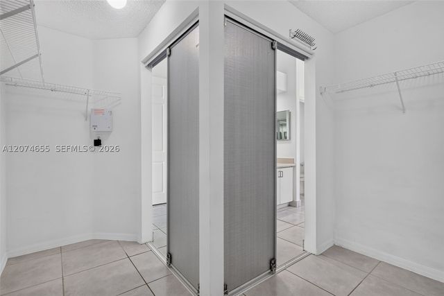 2342 NW 184th Ter, Pembroke Pines, FL 33029