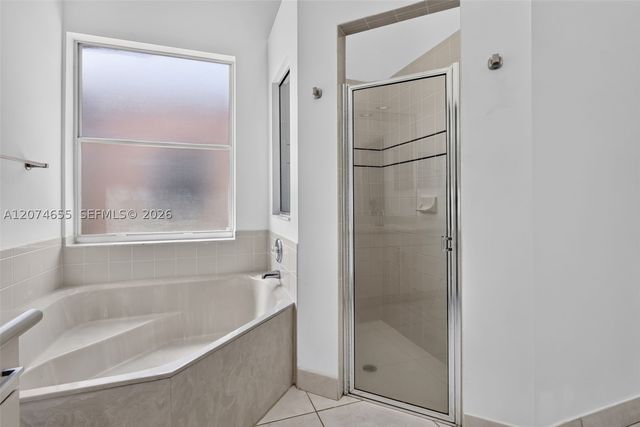 2342 NW 184th Ter, Pembroke Pines, FL 33029