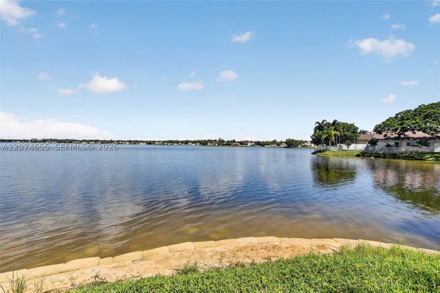 2342 NW 184th Ter, Pembroke Pines, FL 33029