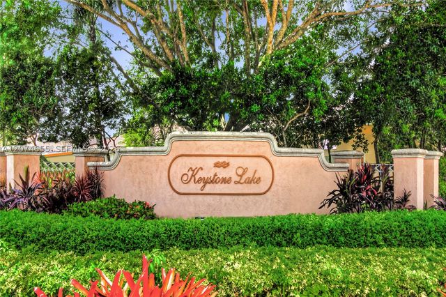 2342 NW 184th Ter, Pembroke Pines, FL 33029