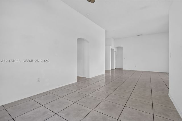 2342 NW 184th Ter, Pembroke Pines, FL 33029