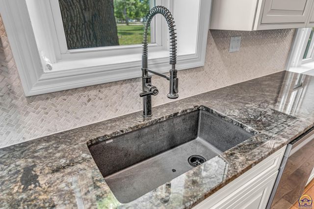 1400 NE Sardou AVE, Topeka, KS 66616