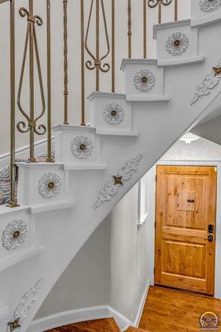 1400 NE Sardou AVE, Topeka, KS 66616