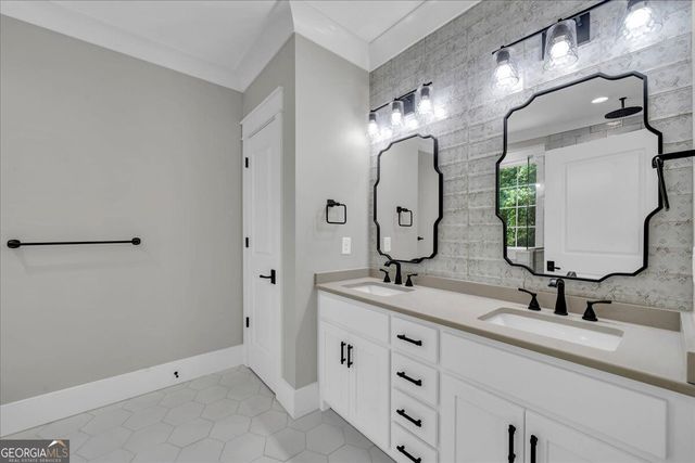 203 Oberon Place N, Macon, GA 31210