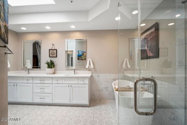 7955 E Chaparral Road Unit 110, Scottsdale, AZ 85250