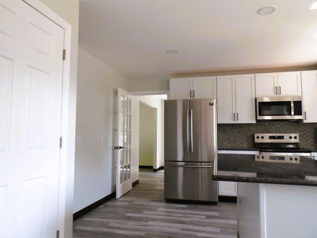 1191 N Frost Drive, Saginaw Twp, MI 48638