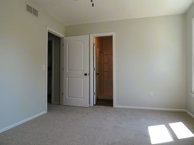 1191 N Frost Drive, Saginaw Twp, MI 48638