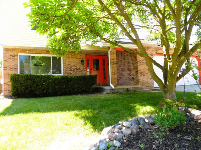 1191 N Frost Drive, Saginaw Twp, MI 48638