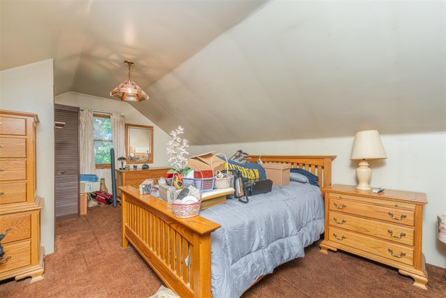 1810 W Brogan Road, Hastings, MI 49058