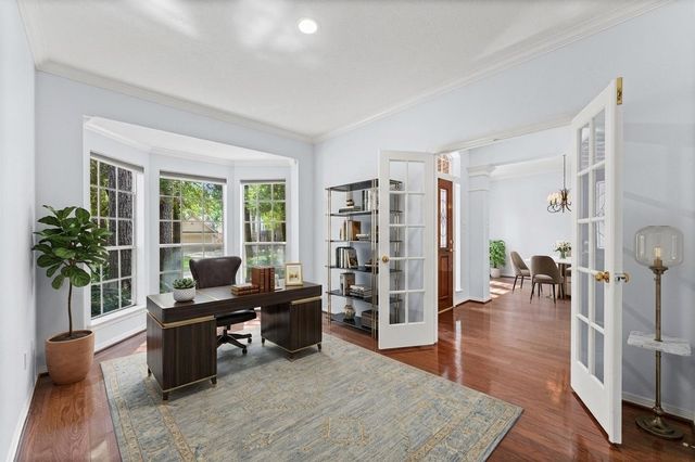 92 W Sandalbranch Circle, The Woodlands, TX 77382