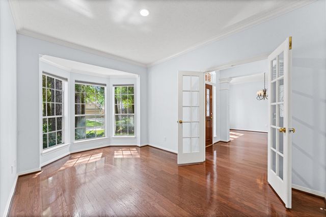 92 W Sandalbranch Circle, The Woodlands, TX 77382