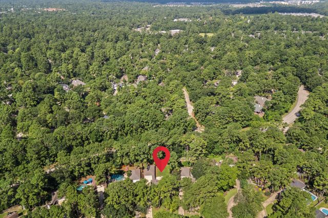 92 W Sandalbranch Circle, The Woodlands, TX 77382