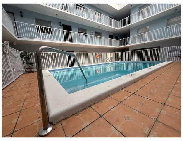 1735 NE 164th St D306, North Miami Beach, FL 33162