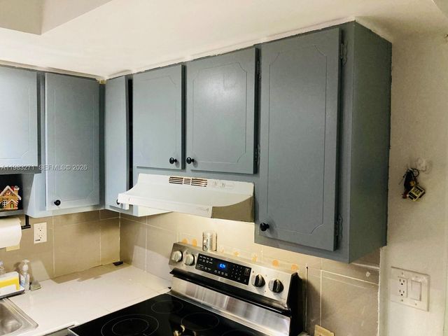 1735 NE 164th St D306, North Miami Beach, FL 33162