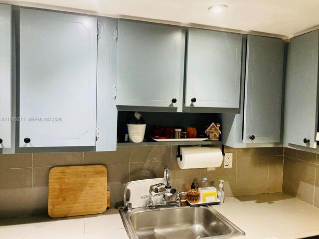 1735 NE 164th St D306, North Miami Beach, FL 33162