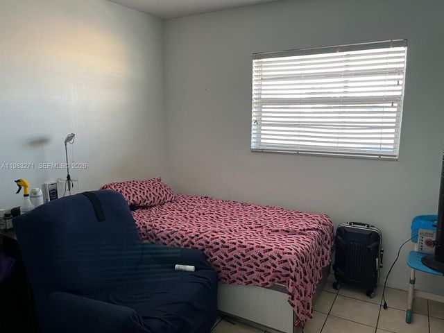 1735 NE 164th St D306, North Miami Beach, FL 33162