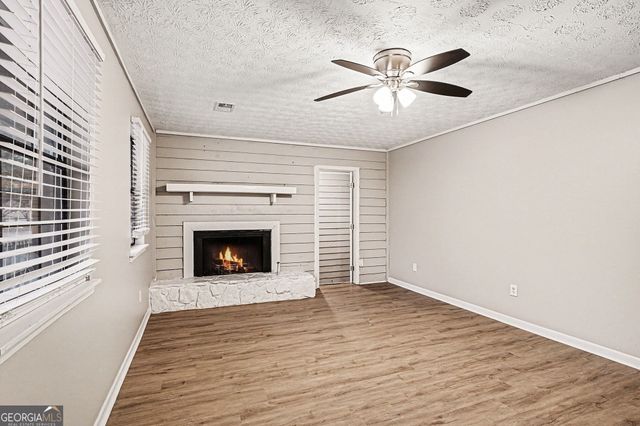 2895 Woodhollow Lane, Jonesboro, GA 30236