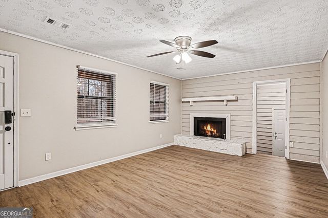 2895 Woodhollow Lane, Jonesboro, GA 30236