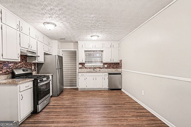 2895 Woodhollow Lane, Jonesboro, GA 30236