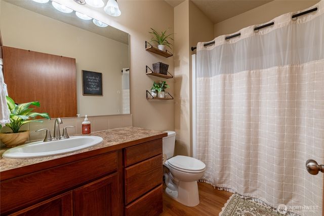 1513 E First Court, Deer Park, WA 99006