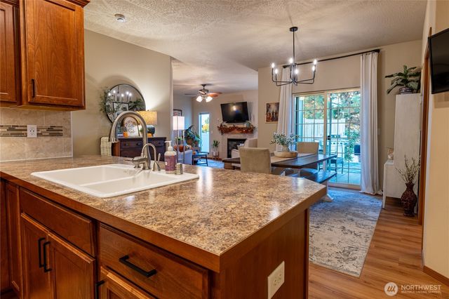 1513 E First Court, Deer Park, WA 99006
