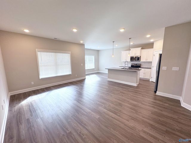 27306 Barksdale Road, Athens, AL 35613