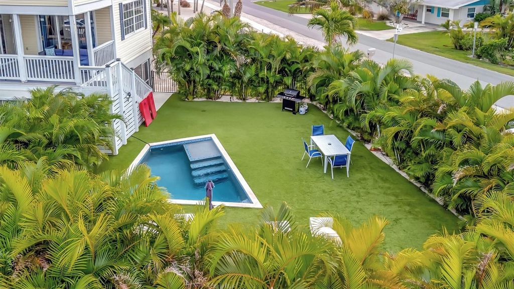 303 58TH STREET, HOLMES BEACH, FL 34217 — photo 4
