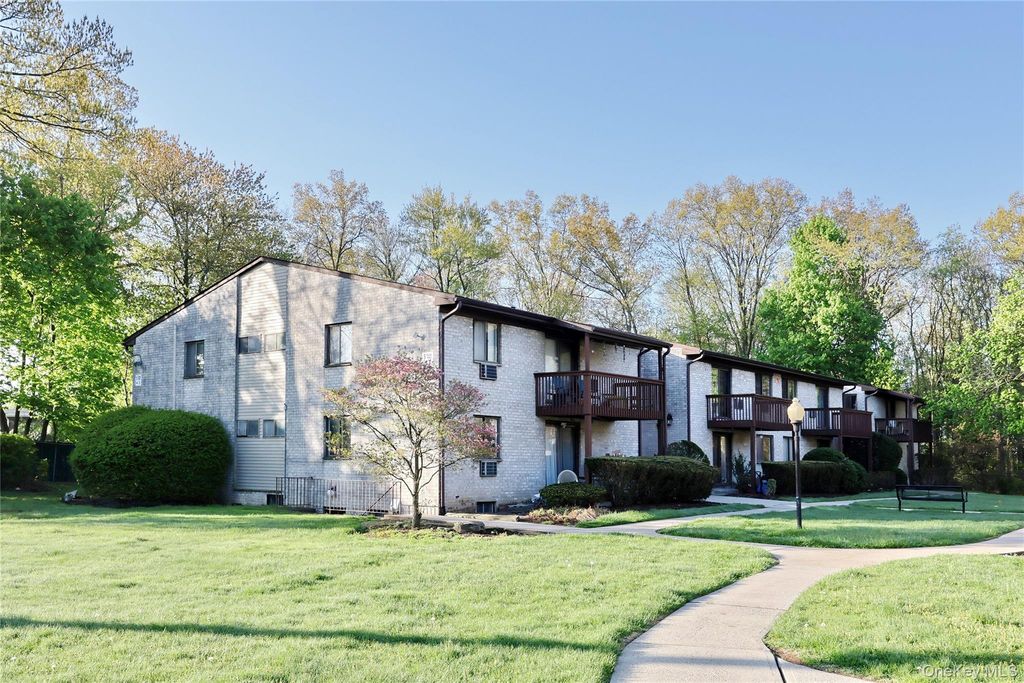 5 Secora Road F7, Spring Valley, NY 10977
