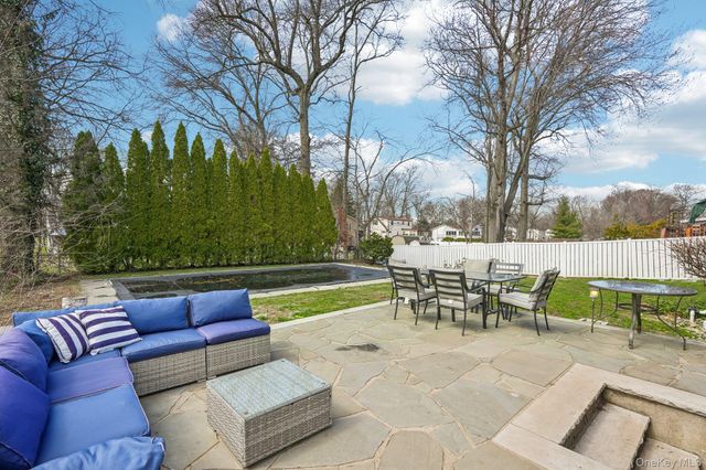 55 Sherwood Drive, Nanuet, NY 10954