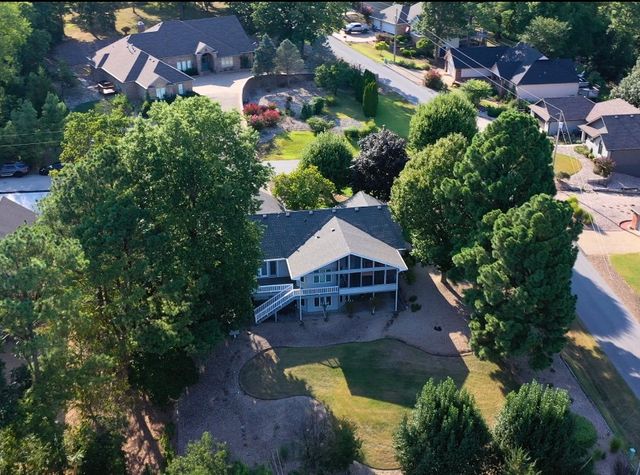 1 Kelaen Circle, Bella Vista, AR 72715