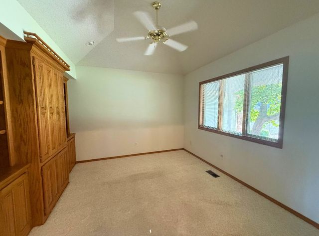 1 Kelaen Circle, Bella Vista, AR 72715