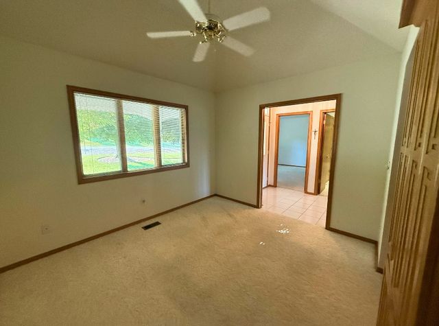 1 Kelaen Circle, Bella Vista, AR 72715