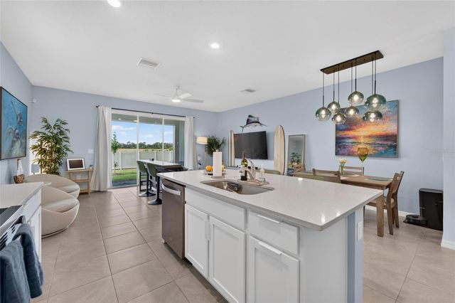 472 MANGROVE SHADE CIRCLE, Apollo Beach, FL 33572